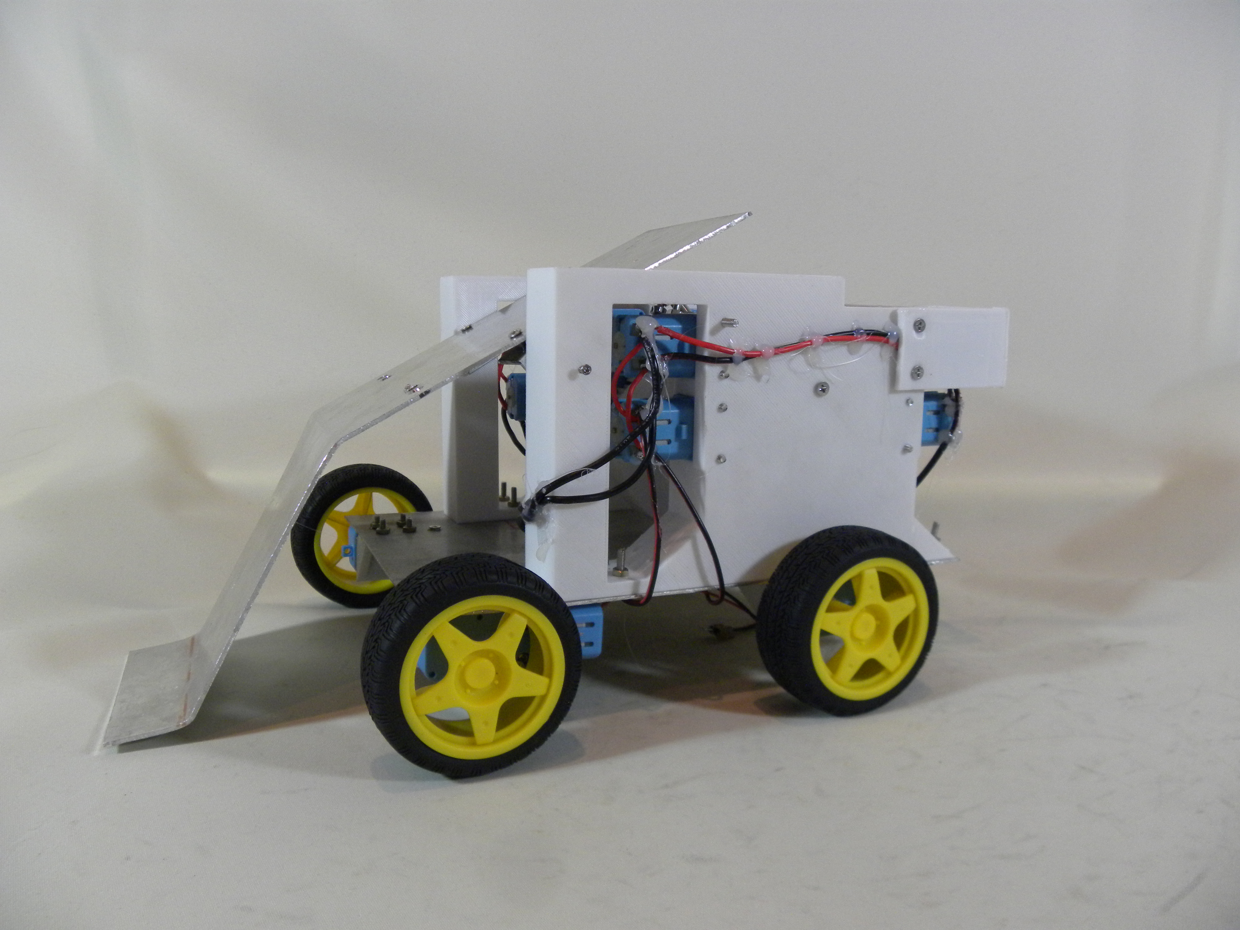 第35回小型ロボット競技会"BRAVE"ーCLUB WAD-出場機体