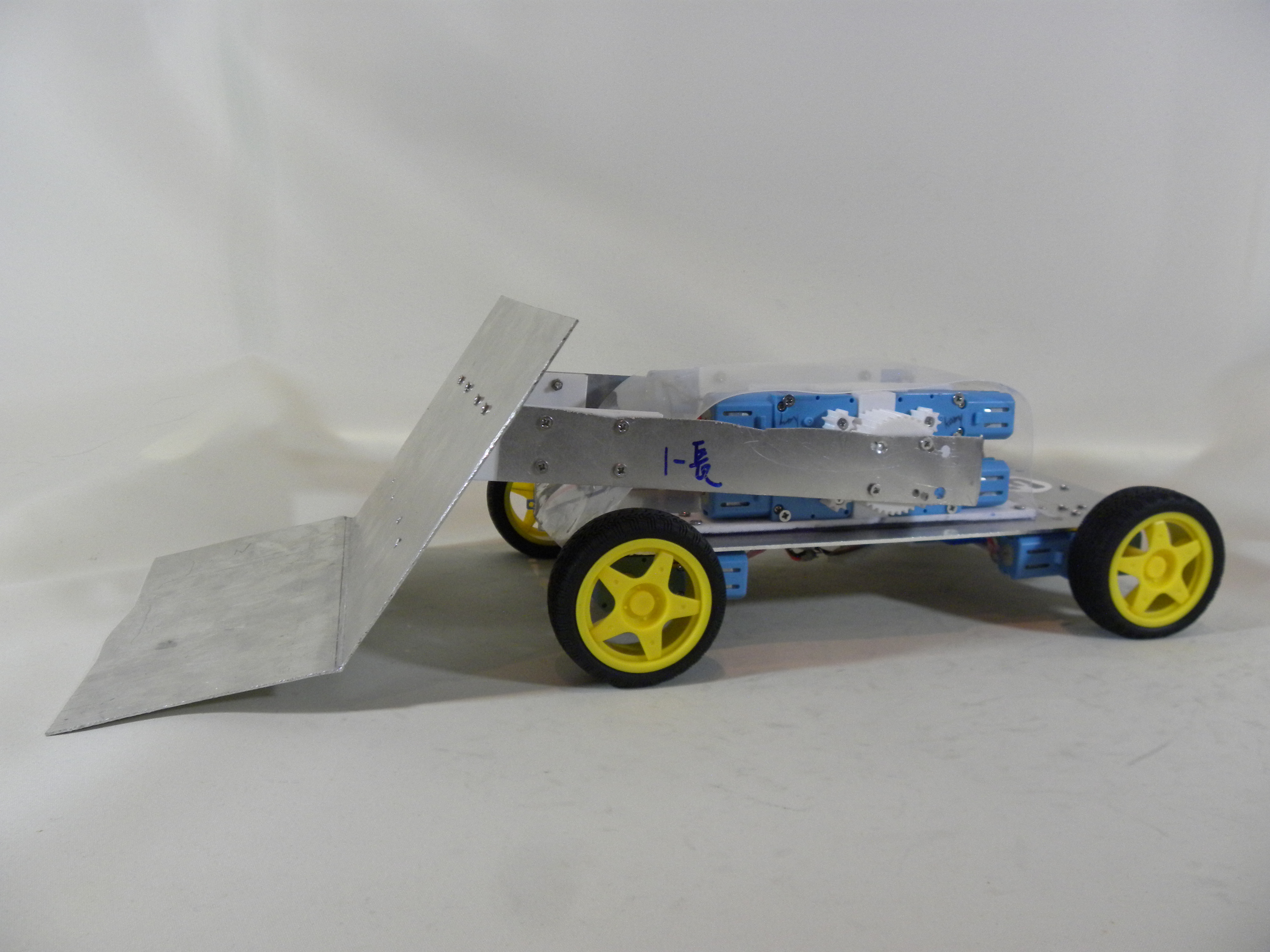 第35回小型ロボット競技会"BRAVE"ーCLUB WAD-出場機体