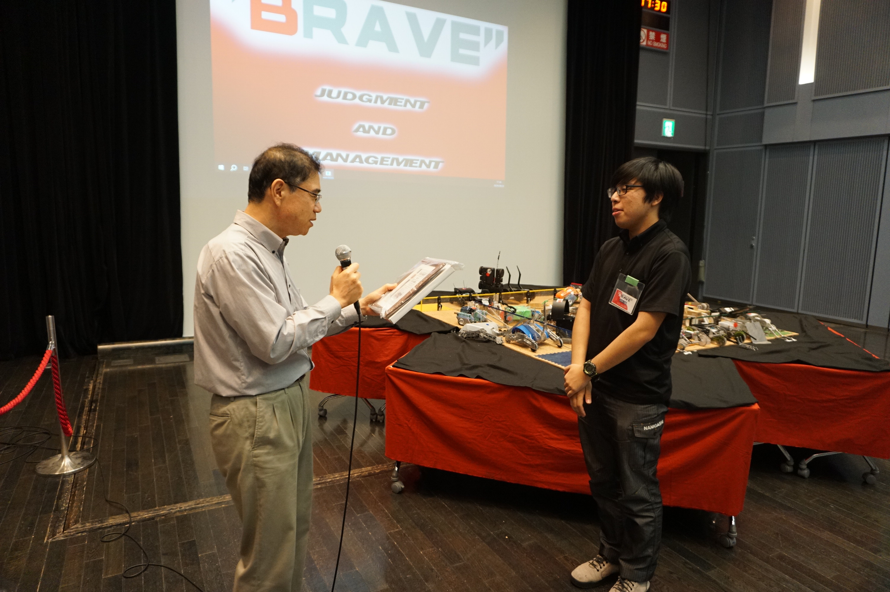 第33回小型ロボット競技会“ＢＲＡＶＥ”－ＣＬＵＢ ＷＡＤ－第３位