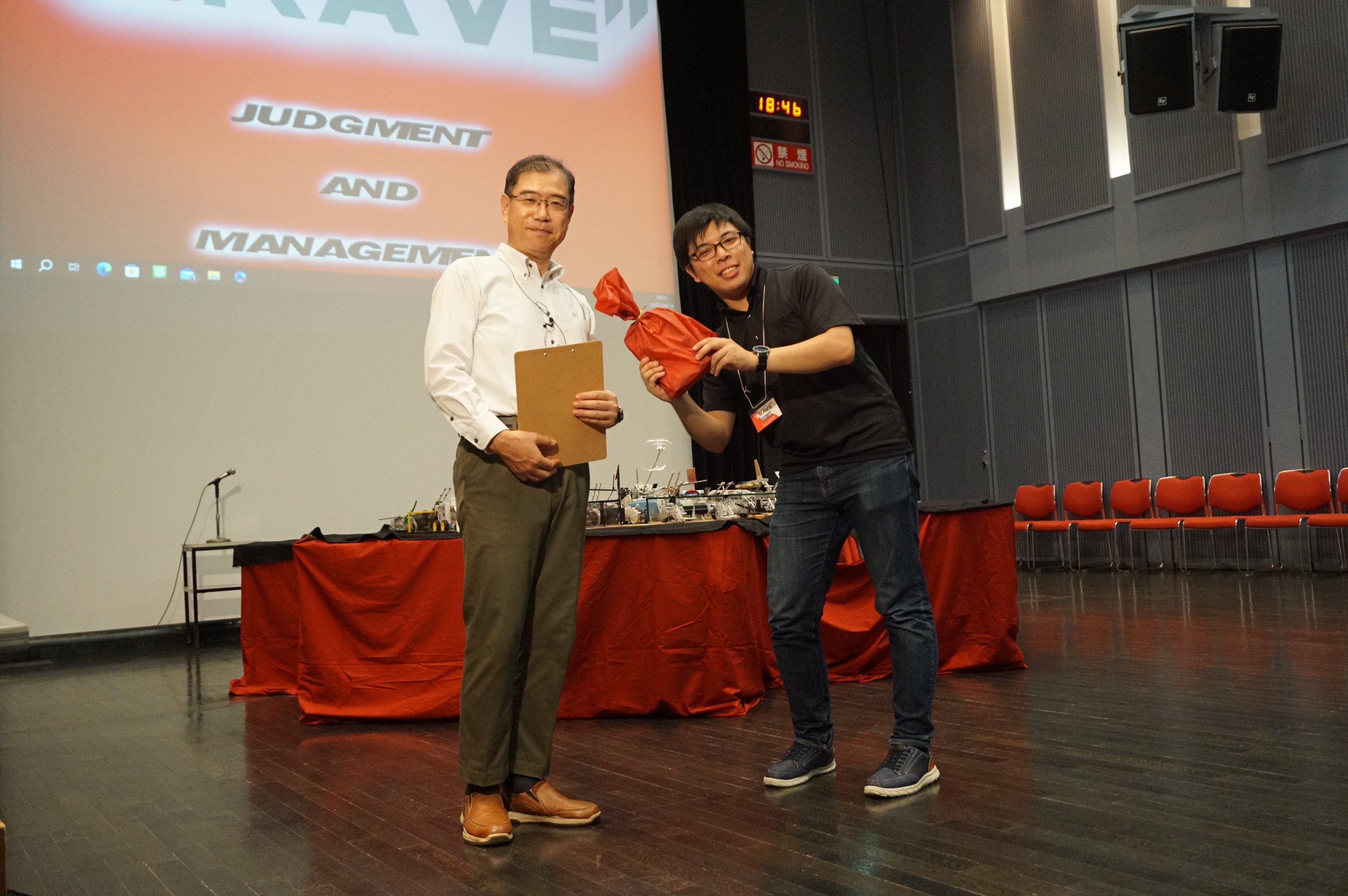 第35回小型ロボット競技会“ＢＲＡＶＥ”－ＣＬＵＢ ＷＡＤ－第２位