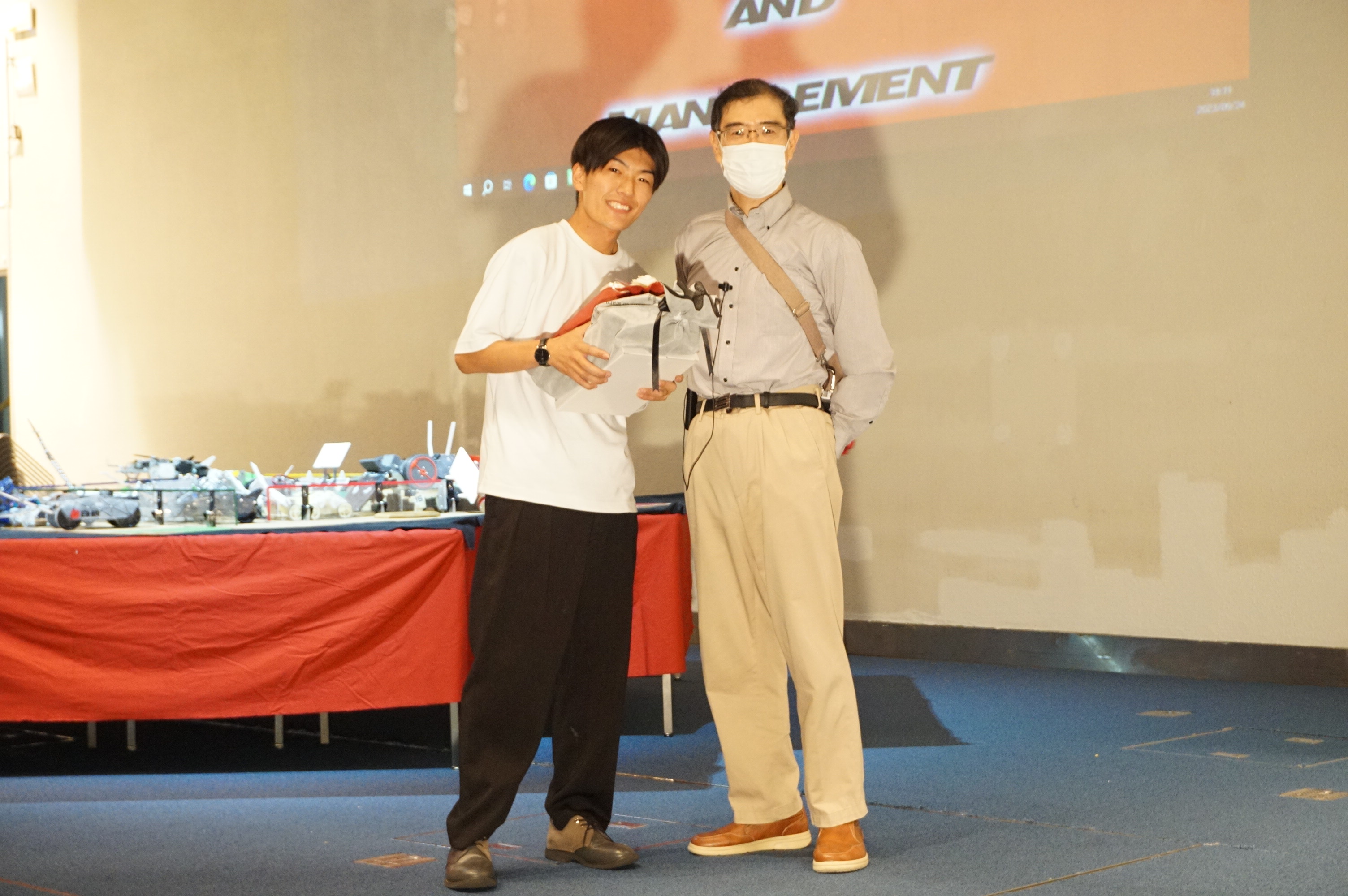 第30回小型ロボット競技会“ＢＲＡＶＥ”−ＣＬＵＢ ＷＡＤ−技術賞